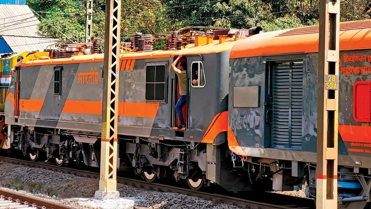 Mumbai: Amrit Bharat Express arrives on Central Railway for trials
