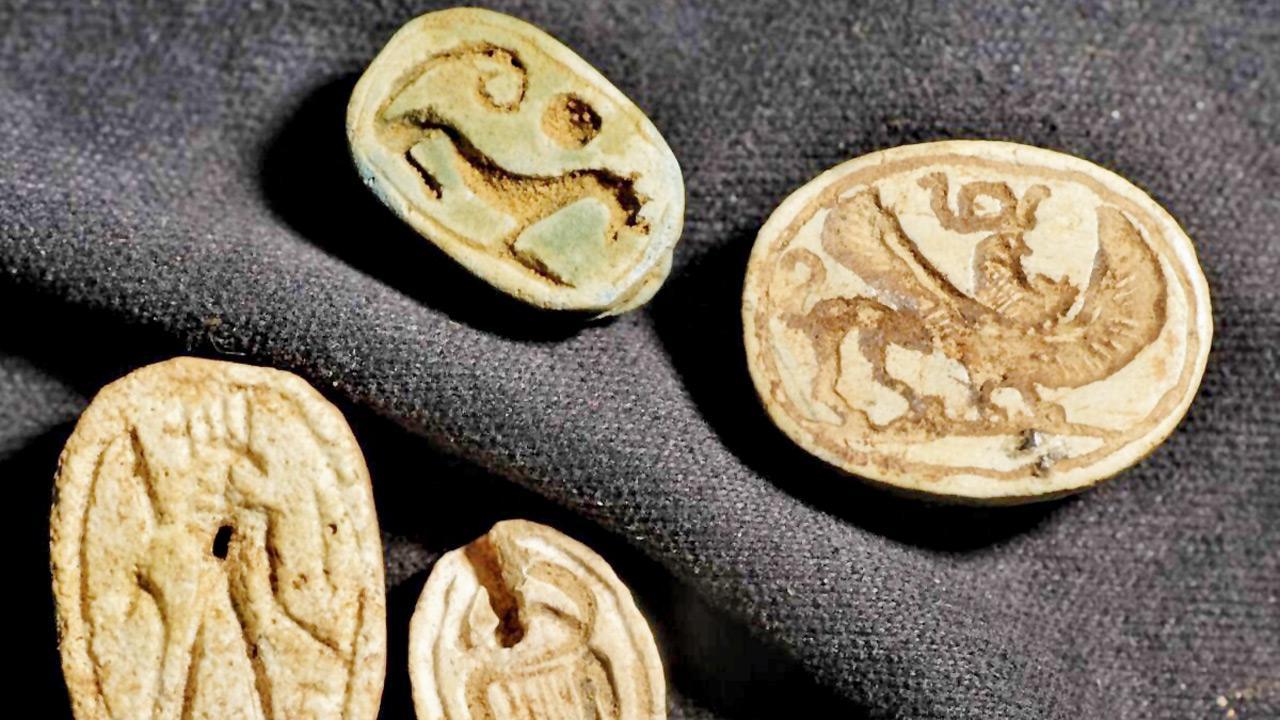 Ancient burial site, trade route found in Israel