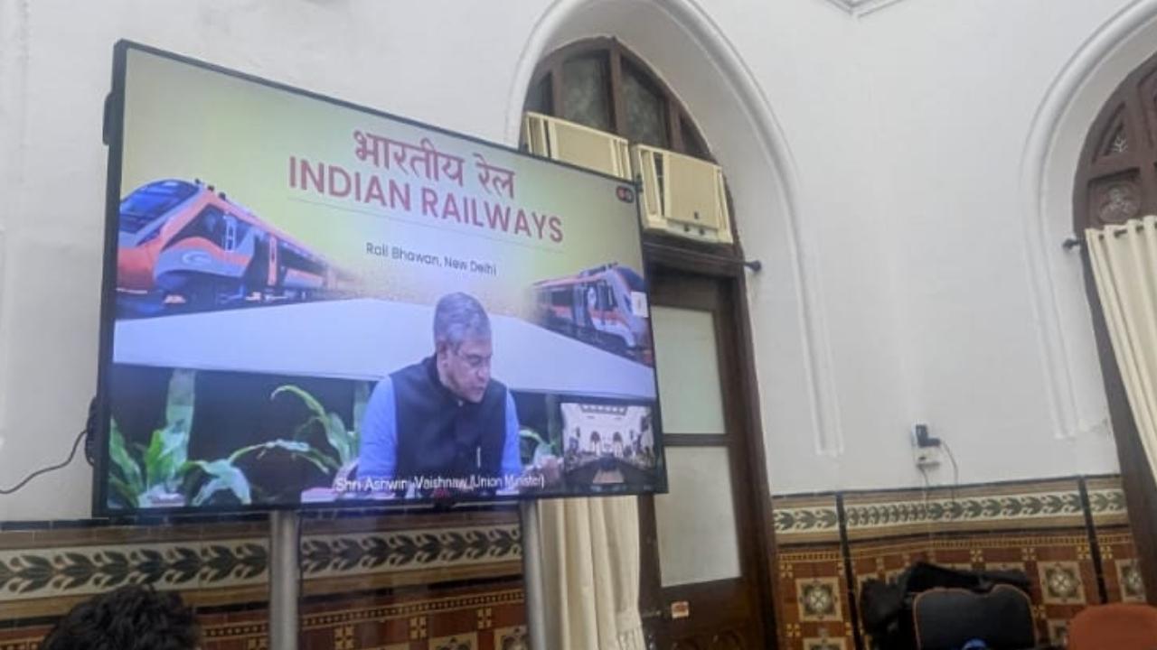 Mumbai suburban railway to soon get new design trains