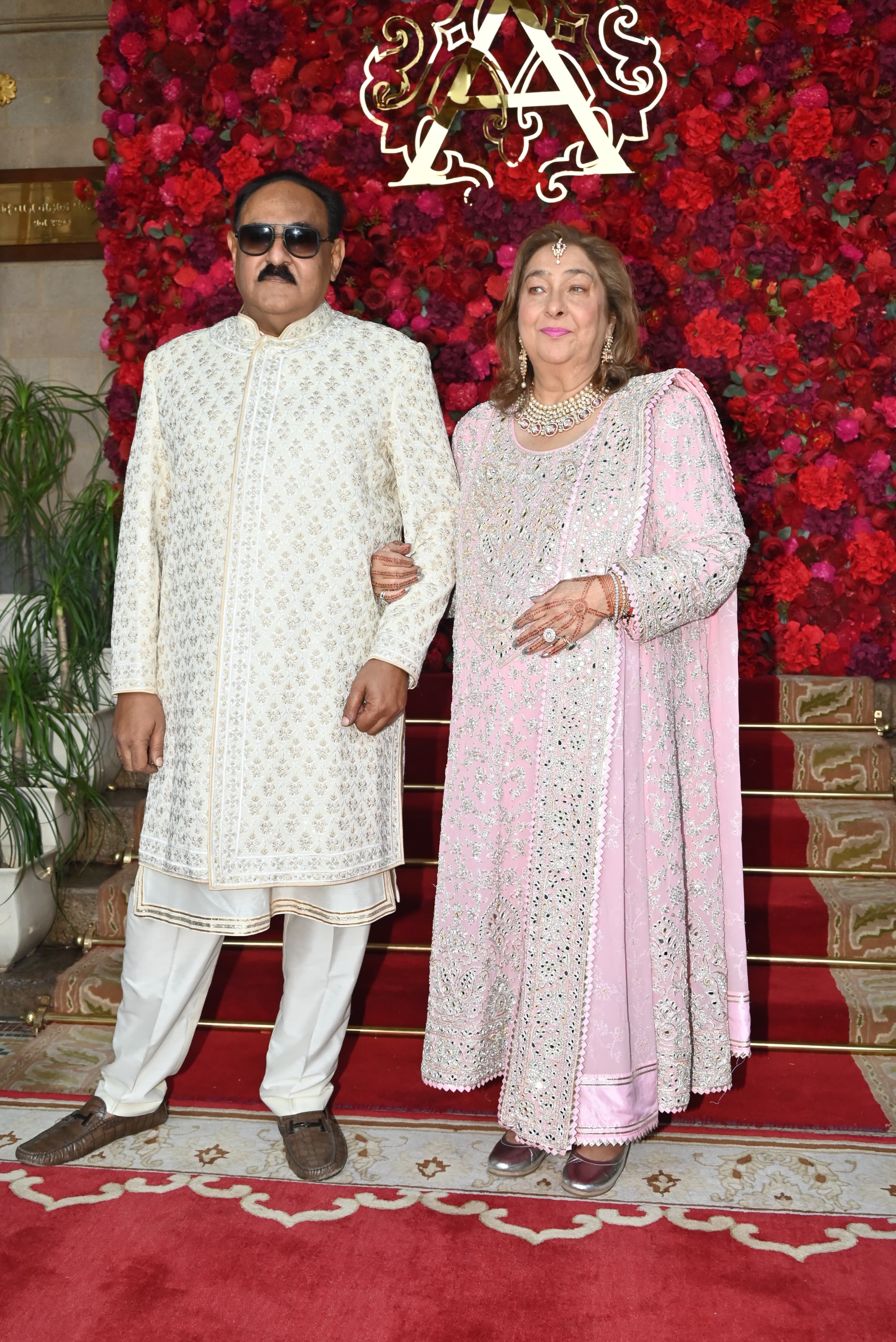 Reema Jain looked beautiful in a pink, heavily embroidered kurta set