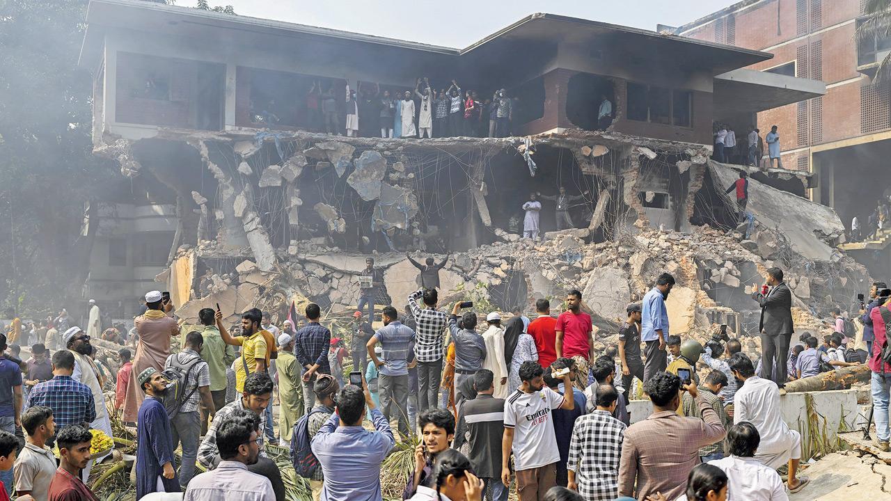 Bangladesh: 40 held after attack at Awami leader’s house