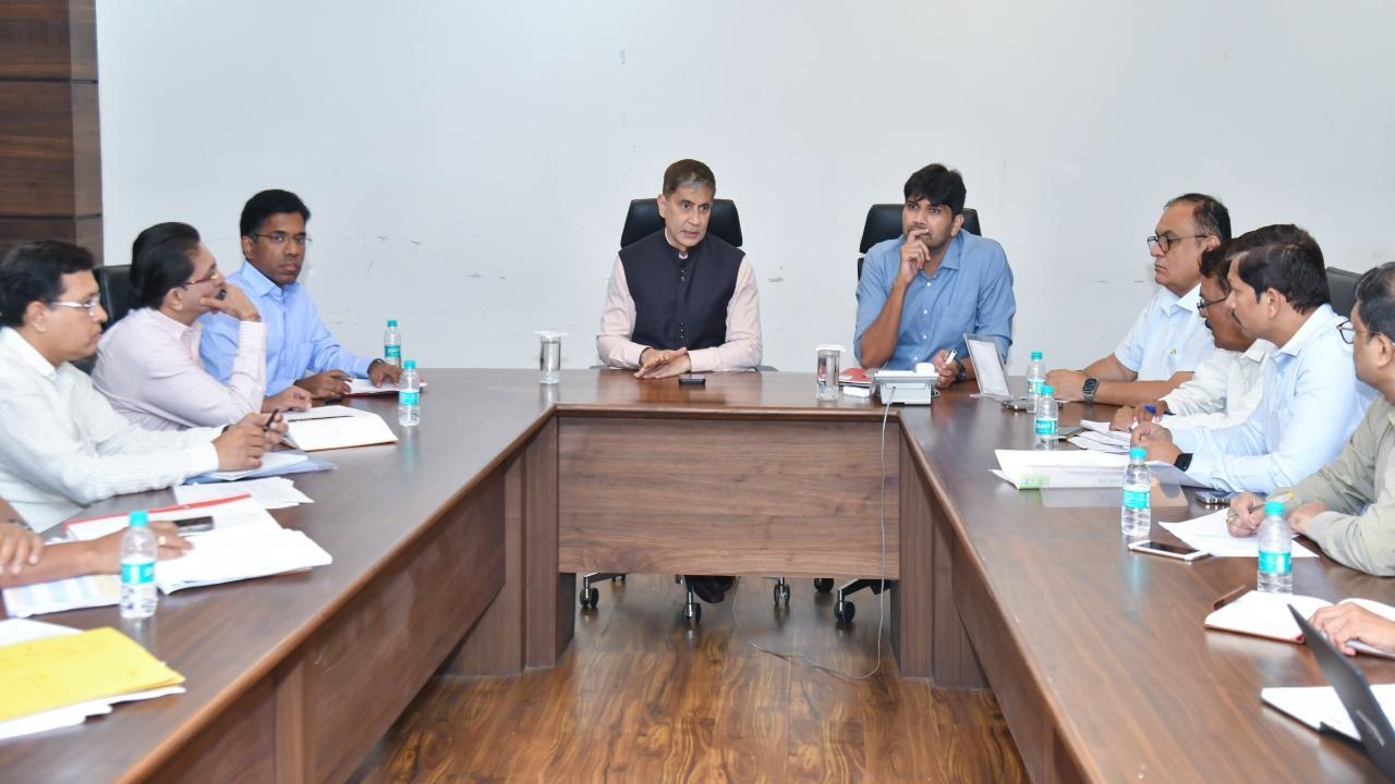 Road concretisation works in Mumbai should be completed by May 31: Civic commissioner