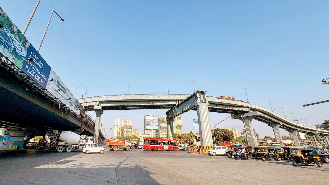 The construction of the Ghatkopar-Mankhurd Link Road (GMLR) has eased traffic in the area. Pic/Rajesh Gupta