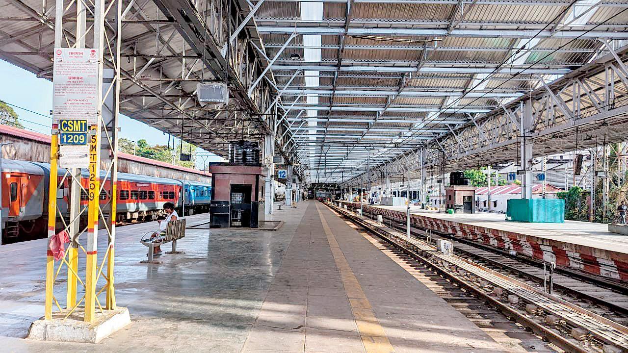 Mumbai train updates: Night blocks on CR’s main, harbour lines from tonight