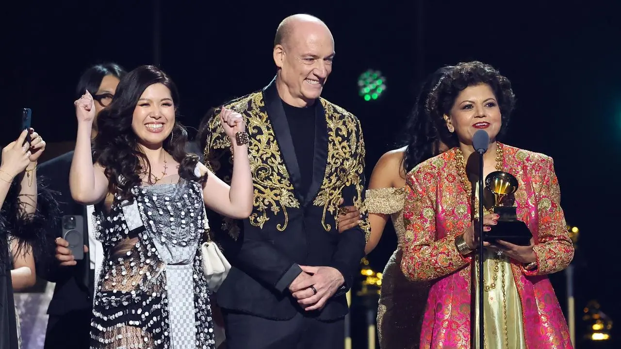 Indian-American vocalist Chandrika Tandon wins Grammy award for album 'Triveni'