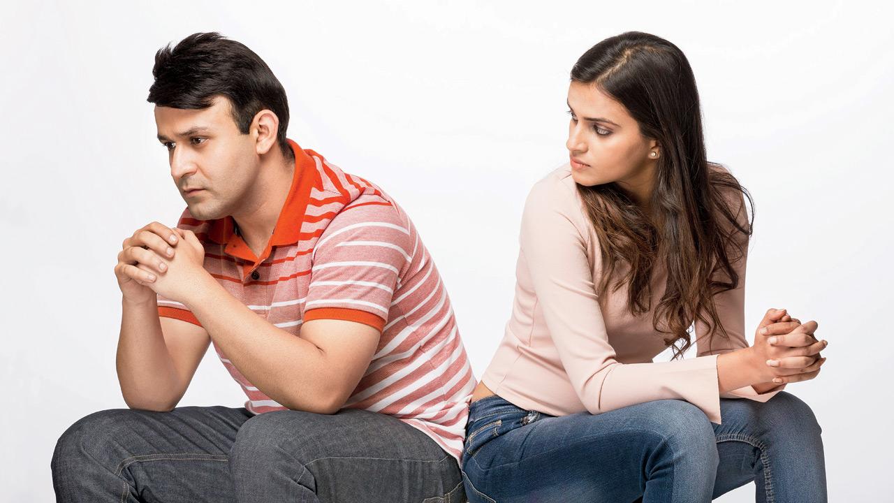 Stand your ground against early signs of manipulation in a relationship