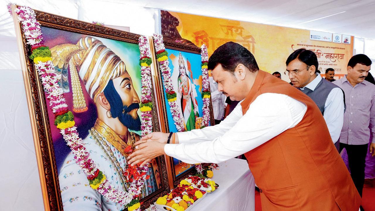 Shivaji statue installation at Rajkot fort under CM Fadnavis' review agenda
