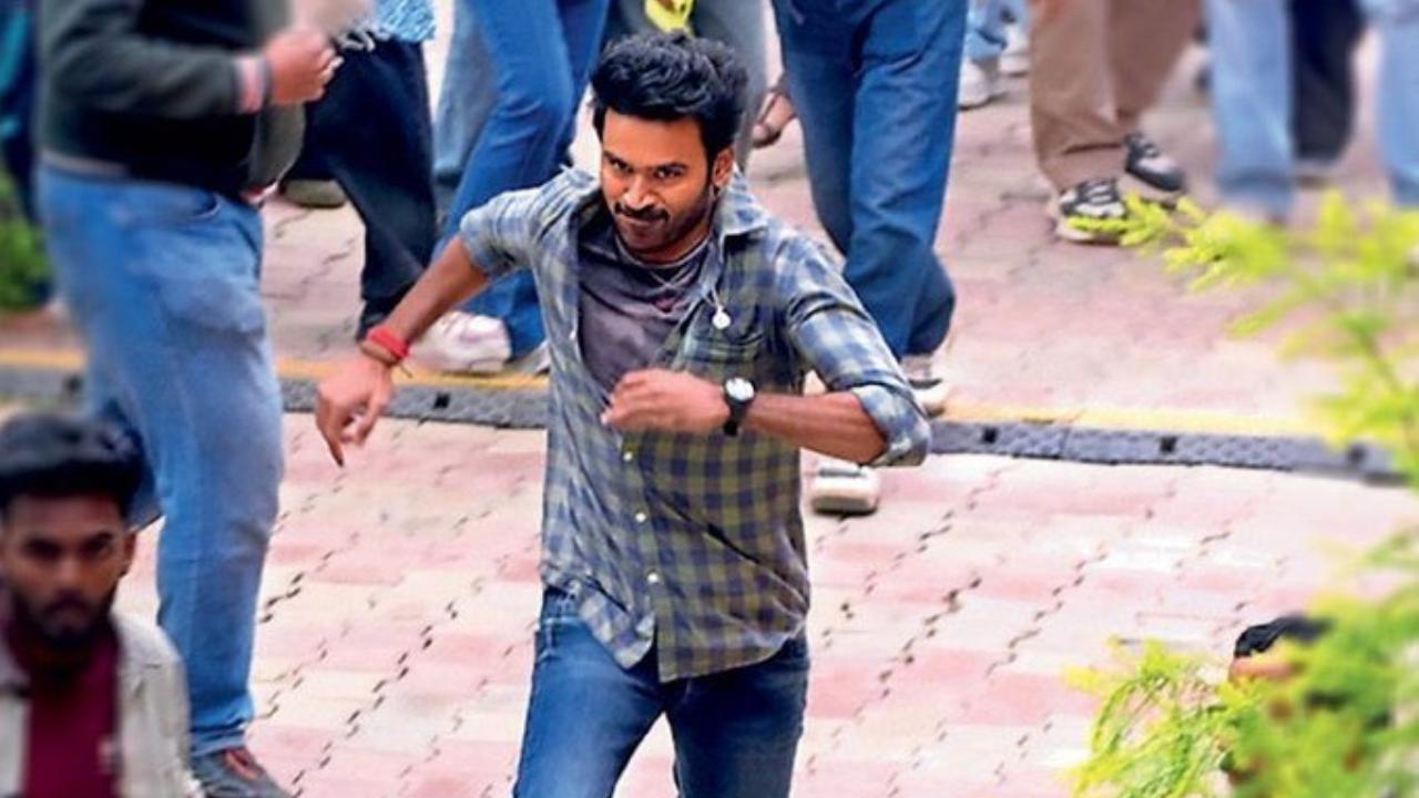 As Dhanush shoots for the upcoming romance drama, Tere Ishk Mein, several pictures and videos of him have surfaced on social media. Read More