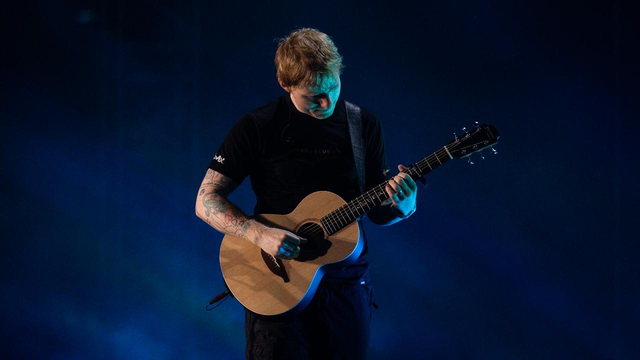 Before Ed Sheeran took the stage, the evening started off with an electrifying performance by Mali aka Maalvika Manoj, the talented singer known for her captivating voice and versatile songs such as ‘Semi Automatic Butane’, ‘Mango Showers’ and ‘Anniku Raatri'