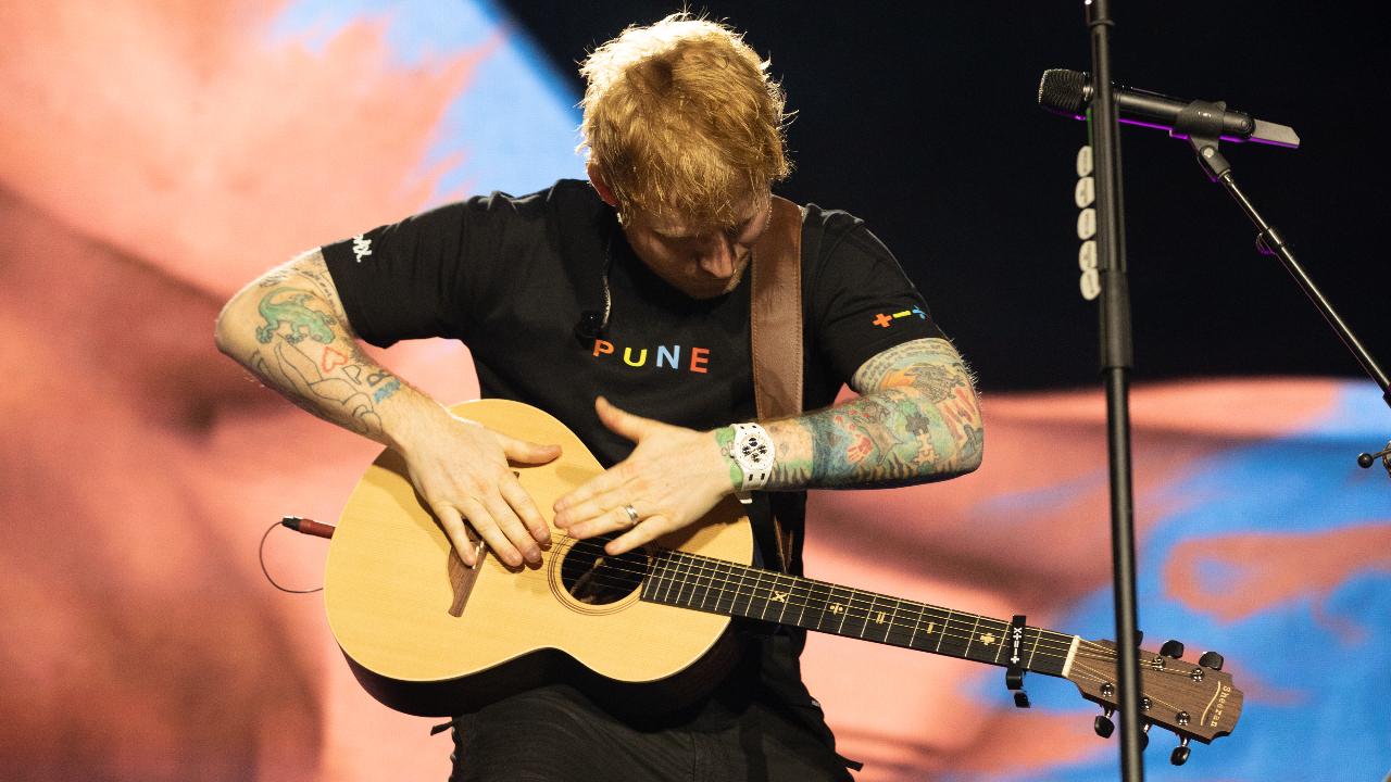 On the heels of Coldplay's whirlwind India performances, Ed Sheeran started his six-city Mathematics tour in Pune on January 30. The concert was opened by indie musician Aditi Sehgal, popularly known by her stage name, Dot., as she performed her music warming up the crowd for the main act.
Wearing a t-shirt with 'Pune', a signature theme for this visit, Ed played some of his most popular hits. Incidentally, it was his first time in the city, as has mostly come to neighbouring city, Mumbai.