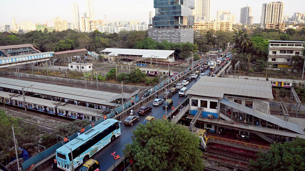 All you need to know about Elphinstone bridge closure