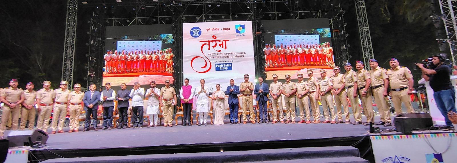 The government continues to invest in police infrastructure to enhance operational efficiency. CM Fadnavis flagged off two-wheeler and four-wheeler police vehicles under the ‘Cop-24’ initiative.