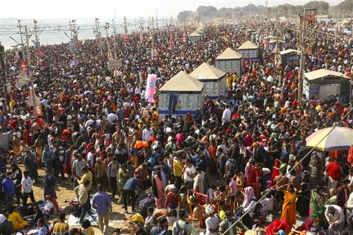 On Saturday, Madhya Pradesh Chief Minister Mohan Yadav and Rajasthan Chief Minister Bhajanlal Sharma took a holy dip together at the sacred confluence. Triveni Sangam marks the meeting point of the Ganga, Yamuna, and the mythical Saraswati rivers, holding immense spiritual significance.
