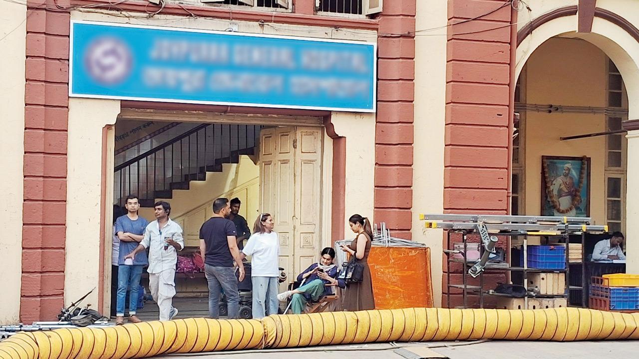 The set of a film being shot on the premises of the defunct civic-run school at Grant Road East on January 30. Pics/Sayyed Sameer Abedi
