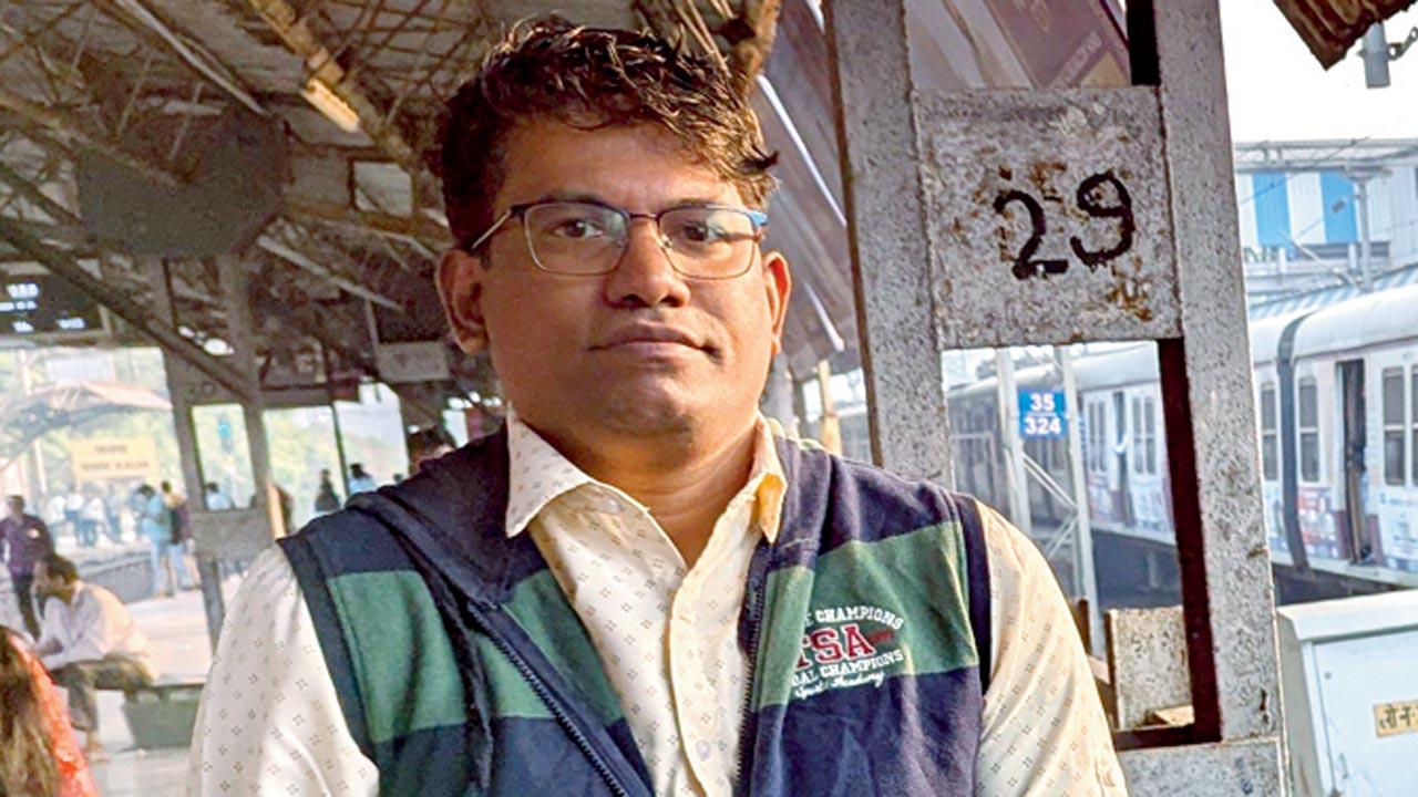 Siddhesh Desai, commuter