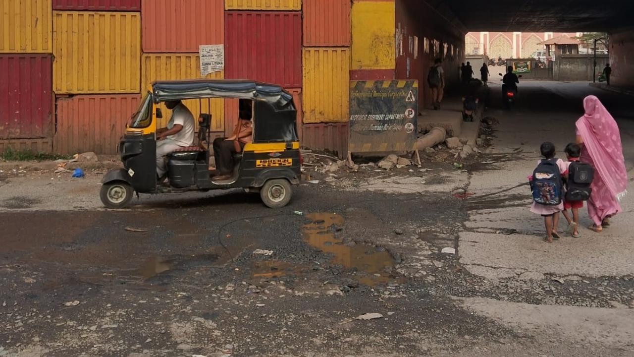 Manohar Apte, a resident of Vinoba Bhave Nagar in Kurla, said, “For a while now, water tends to flow onto the road from the subway below the SCLR every morning and evening. The BMC [Brihanmumbai Municipal Corporation] repaired the potable water pipeline once but the issue has not been resolved. This is a health hazard, and the BMC should act immediately”
