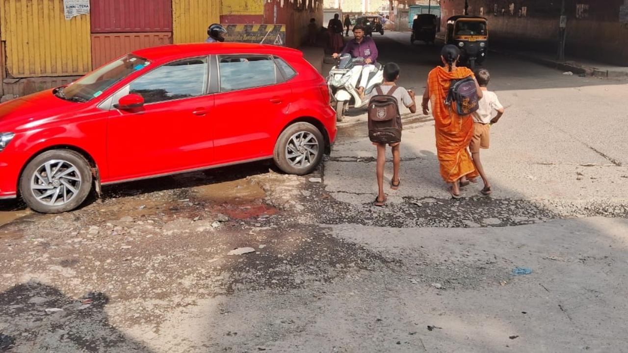 While 2,239 complaints were received from Malad West; 1,669 were from Ghatkopar and 1,949 complaints were received from the Andheri East area
