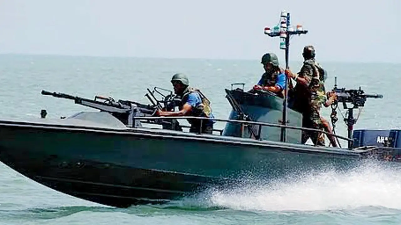 Lankan Navy intensifies sea patrolling 