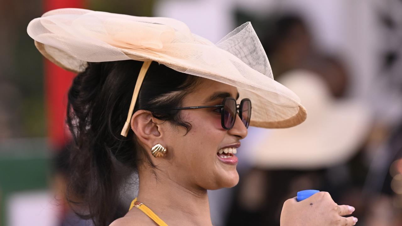 With big and small bows, there were others who also teamed bold colours with lighter shades, as if indicating the onset of the summer with their choices