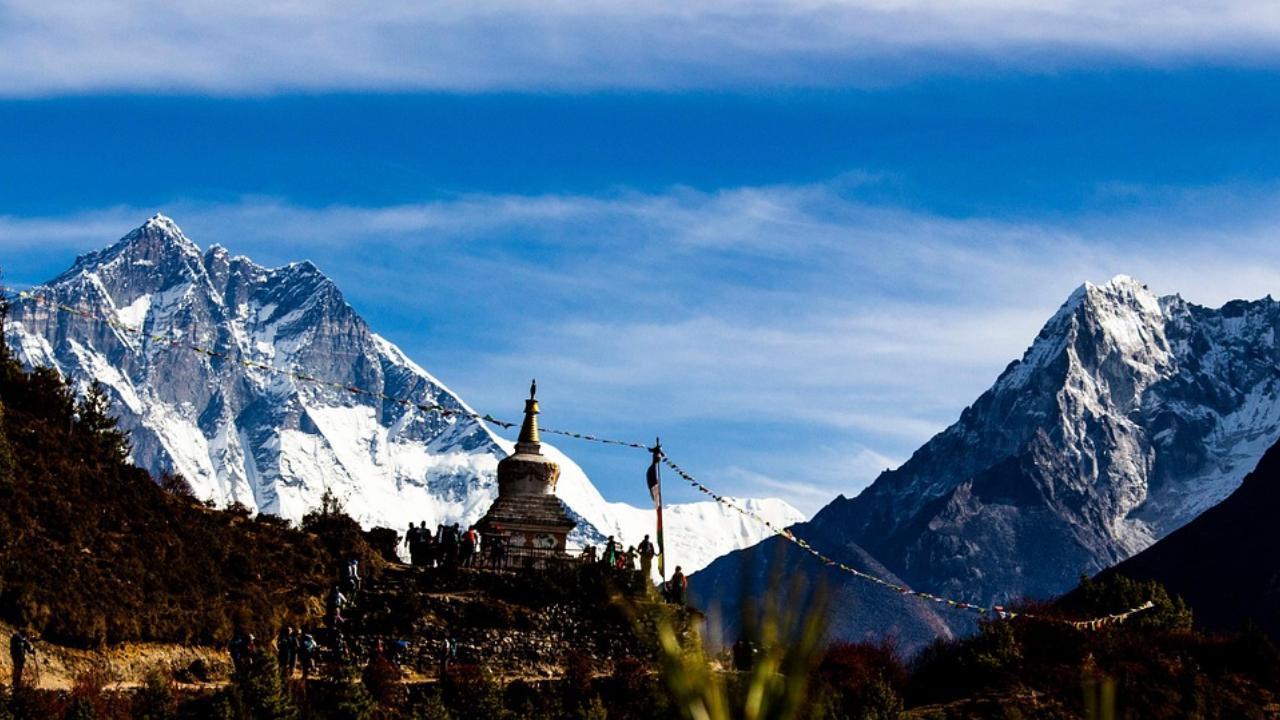 Mt Everest's snow cover receded by 150 mts this winter, satellite images reveal