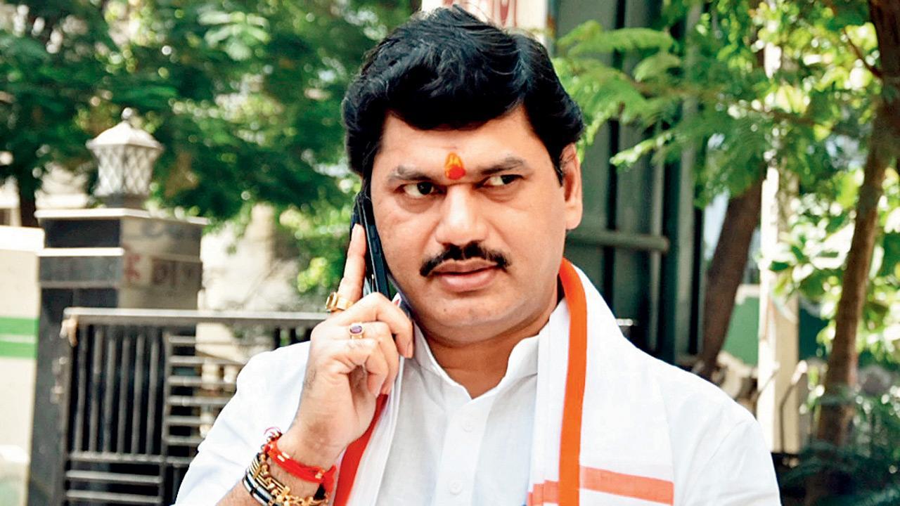 Court directs Dhananjay Munde to provide Rs 2 lakh interim support to estranged kin