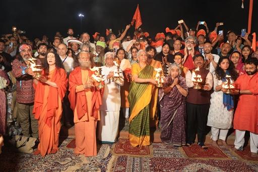 He emphasised that under Prime Minister Narendra Modi’s leadership, the faith of millions has been respected and upheld on an unprecedented scale. CM Adityanath highlighted the sharp rise in the number of devotees visiting Ayodhya, from 2.35 lakh in 2016-17 to over 14-15 crore in 2024.