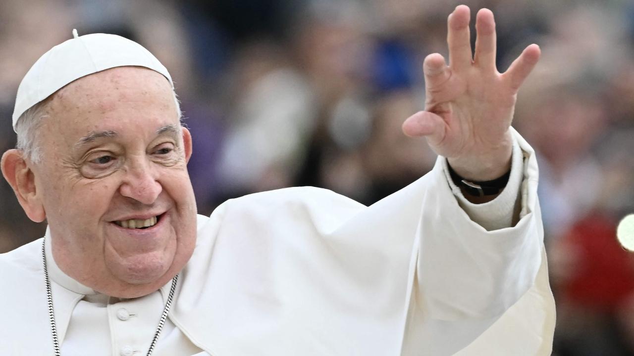 A recent CT scan confirmed a normal progression of his lung inflammation, and his blood tests returned good results. In the afternoon, he resumed his work. However, his prognosis remains guarded, Vatican News reported on late Wednesday night