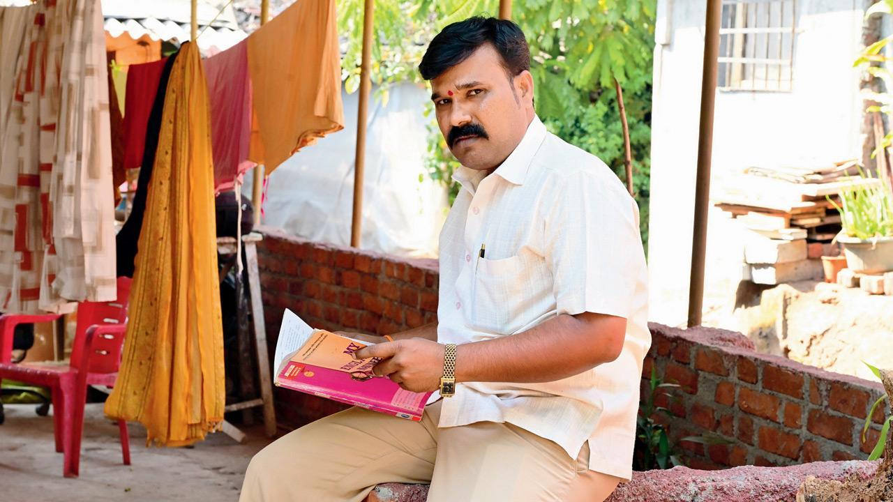 Mumbai: SGNP forest worker appears for SSC exam