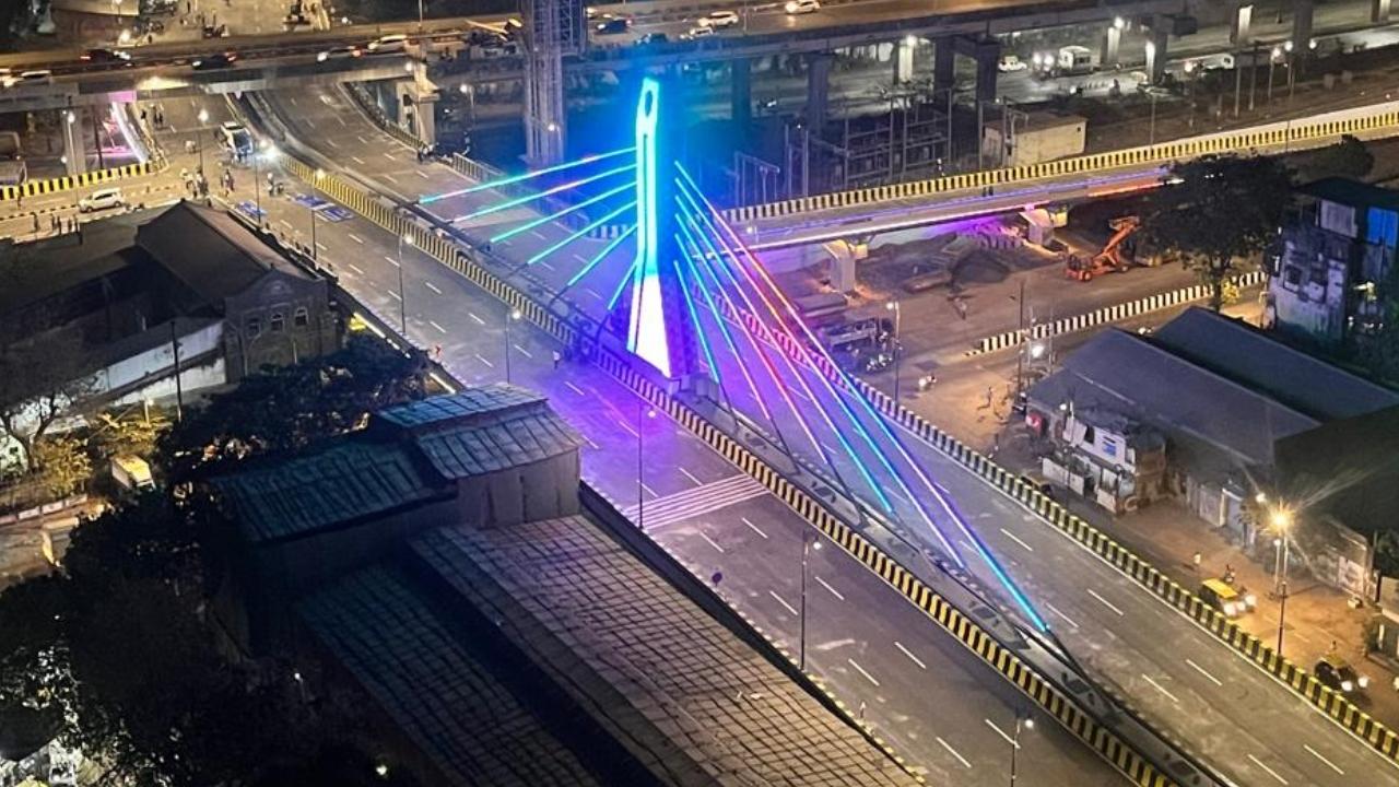 The bridge is built similar to the design of the Bandra-Worli Sea Link