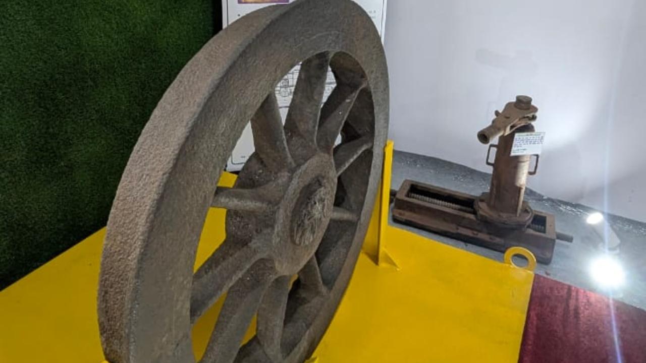 The first electric train in India operated from platform 2 of Chhatrapati Shivaji Maharaj Terminus (earlier known as Victoria Terminus) to Kurla in Mumbai on February 3, 1925