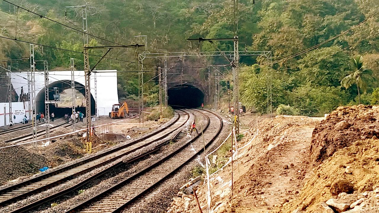 Parsik tunnel in Thane where coaches of passenger trains tend to tilt. File pic