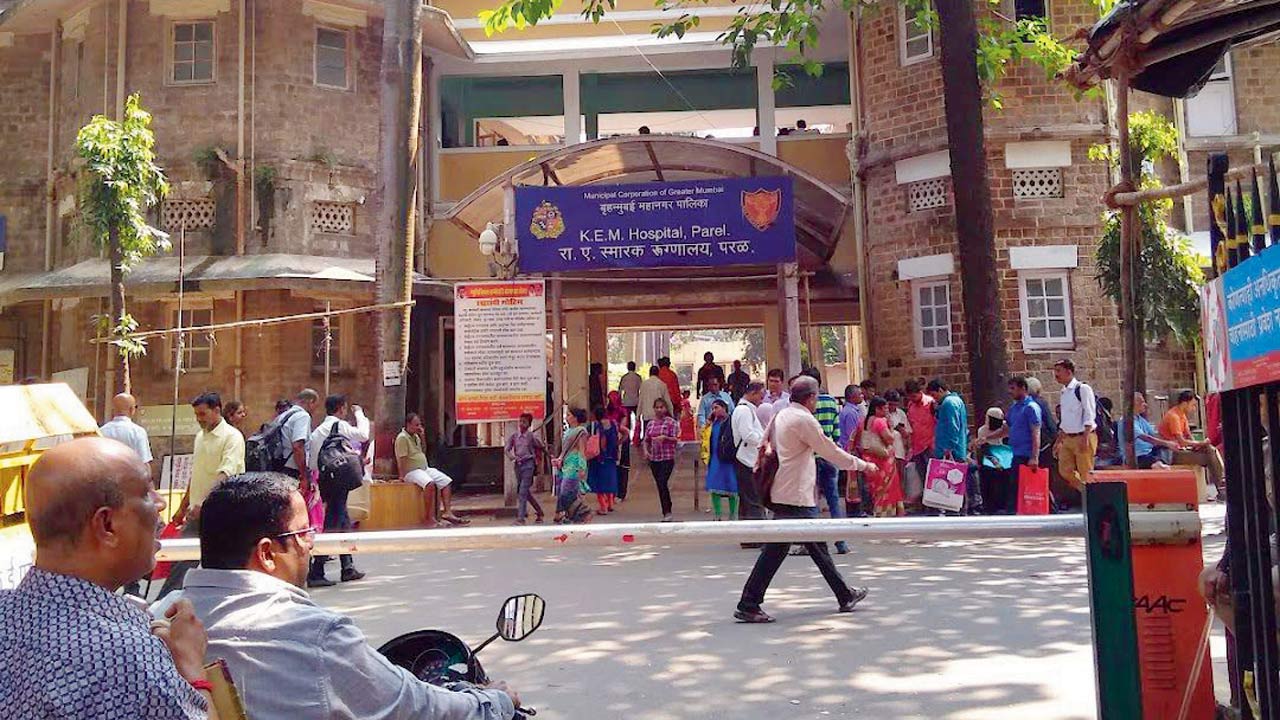 KEM hospital will provide mandatory counselling to couples who visit for fertility treatment