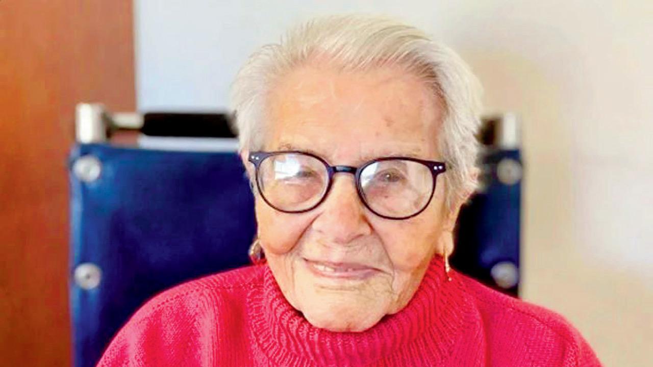 US: Oldest living Holocaust survivor dies