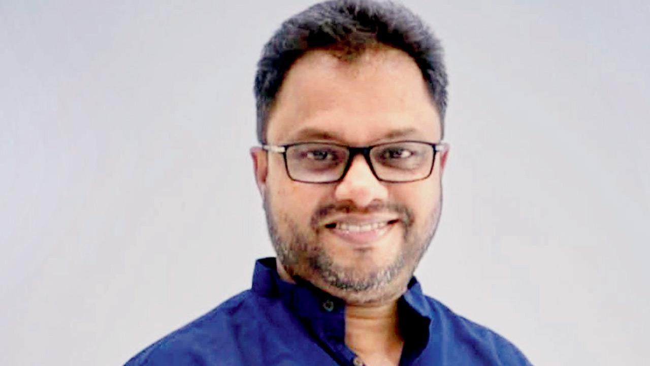 Santosh Kambli, sculptor