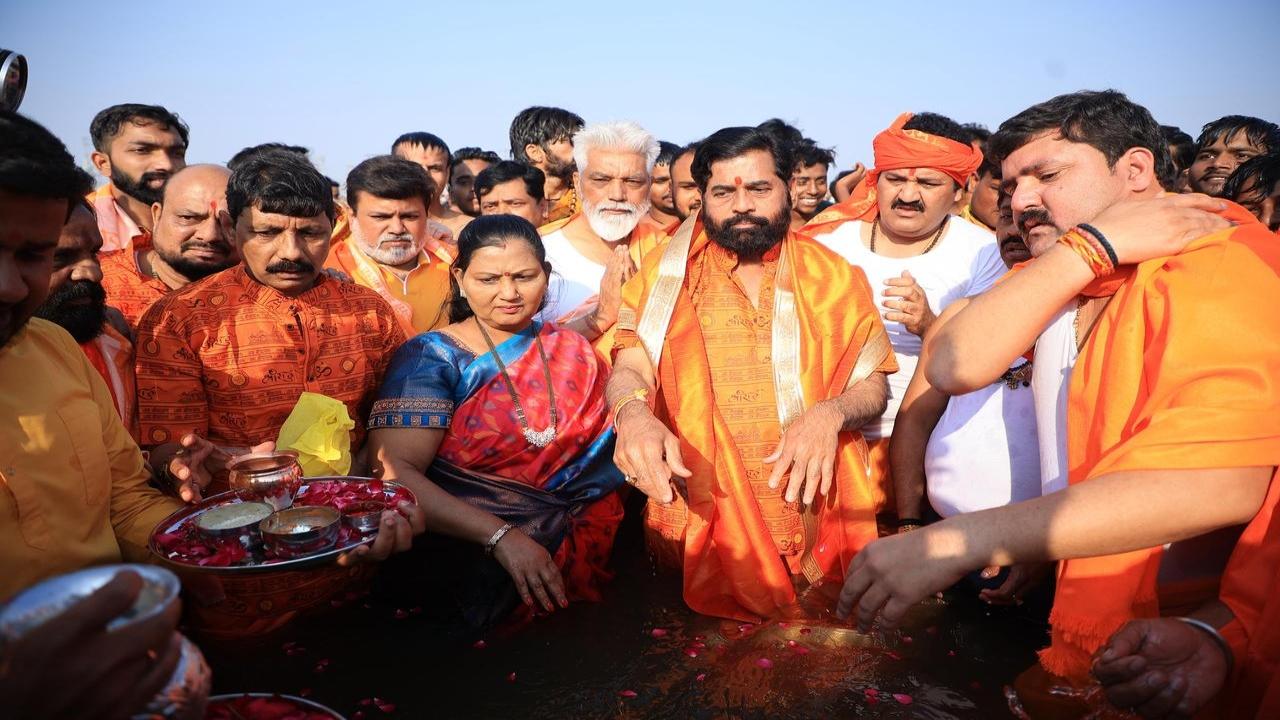 He further mentioned that so far, 600 million people have bathed in the Kumbh, noting that it was as if half of India's population had taken a dip in the Ganga, carrying the river's sacred water back to their homes