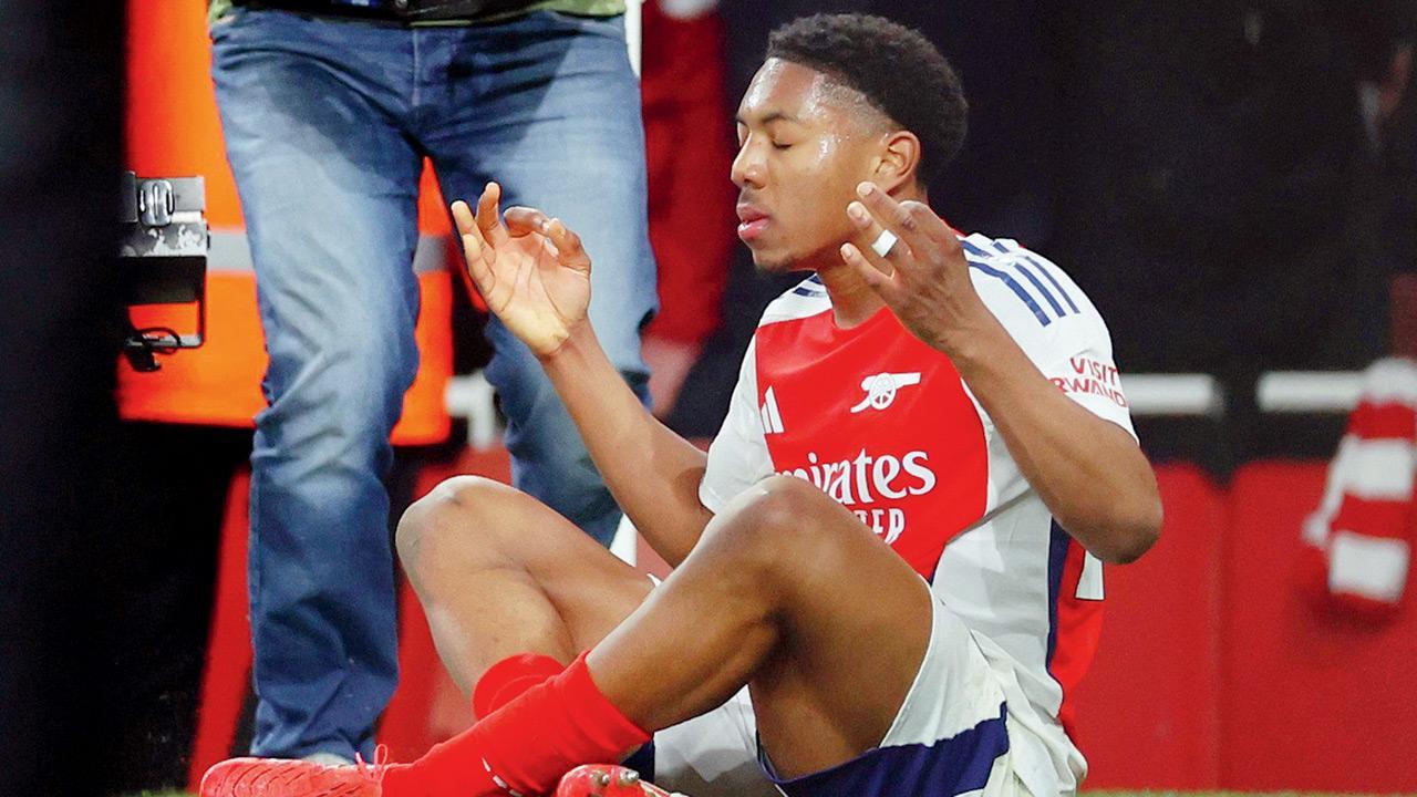 Arsenal hammer Man City 5-1 in drama-filled contest