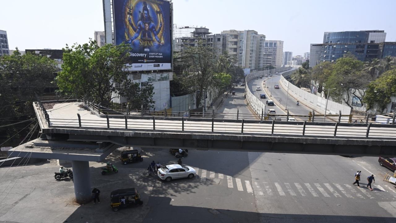 The structures will benefit pedestrians and motorists as Andheri station sees a heavy footfall of commuters  