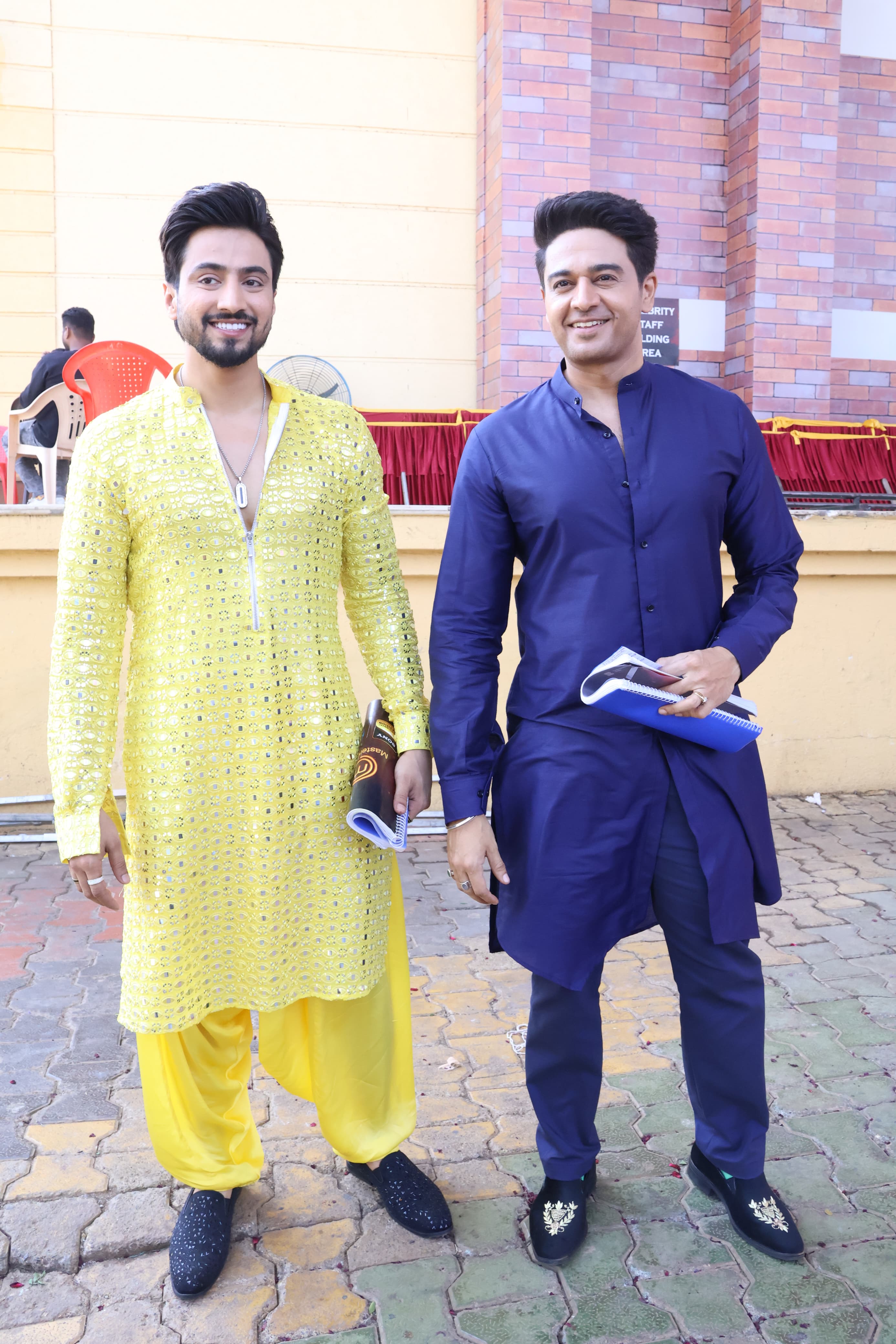 Gaurav Khanna was also clicked on the set of Celebrity Master Chef