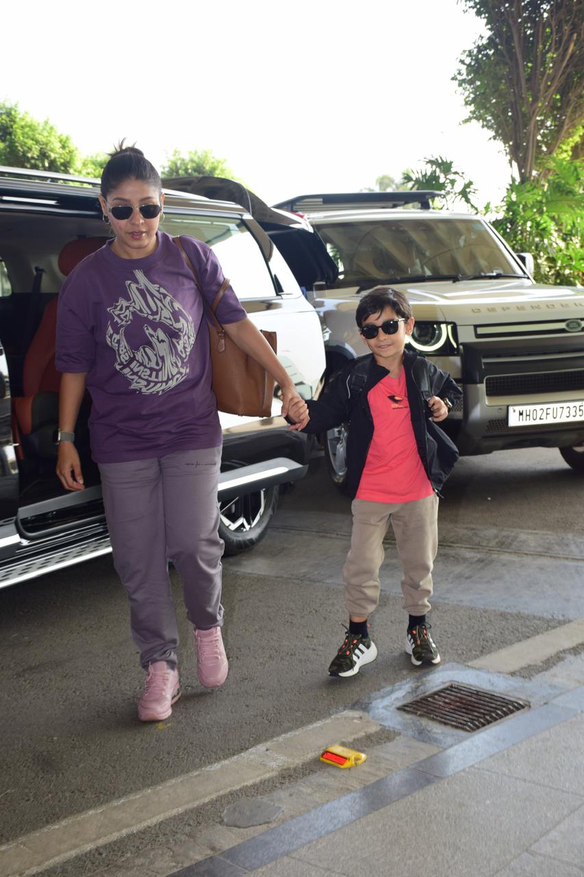 Sunidhi Chauhan was spotted at Mumbai airport as she jetted off from the city