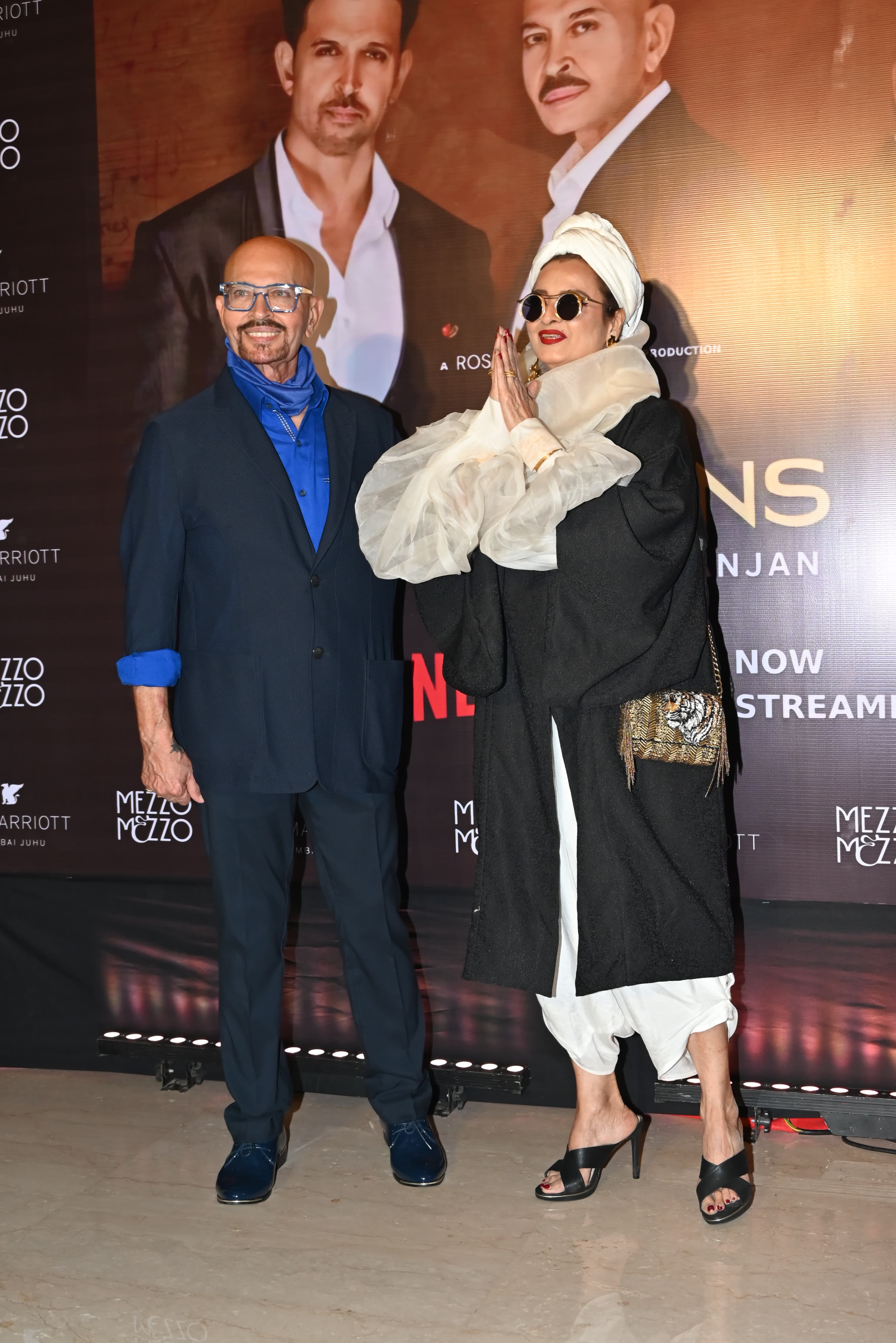 Rekha and Rakesh Roshan also posed together for the paparazzi at the grand celebration last night