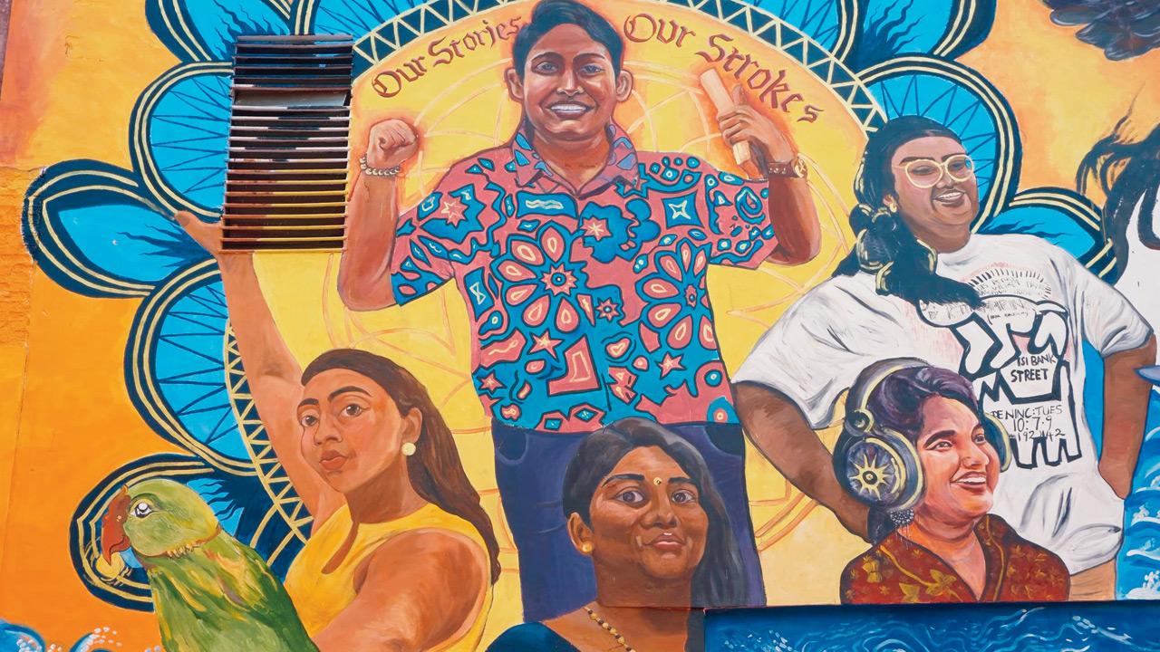 The wall mural painted by the group of artists in Colombo