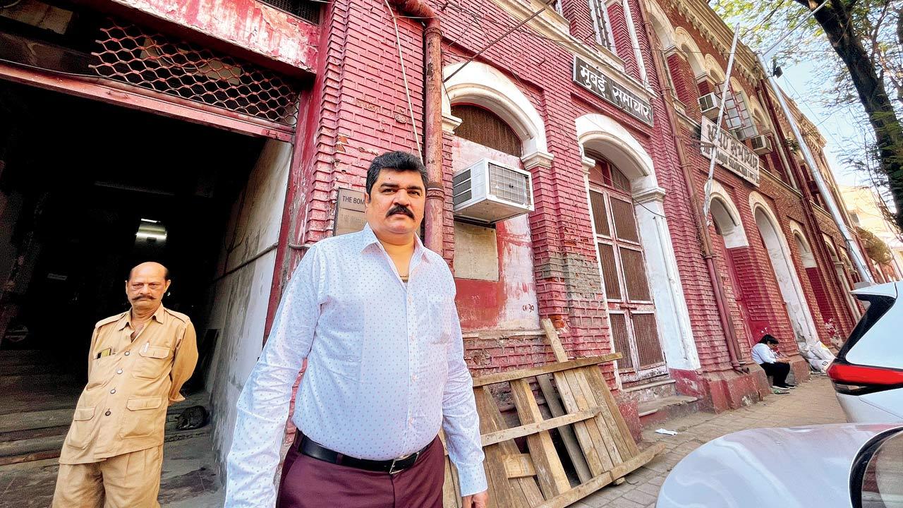 Mumbai Samachar’s Editor, Nilesh Dave at his office in Horniman Circle, Fort. Pic/Atul Kamble