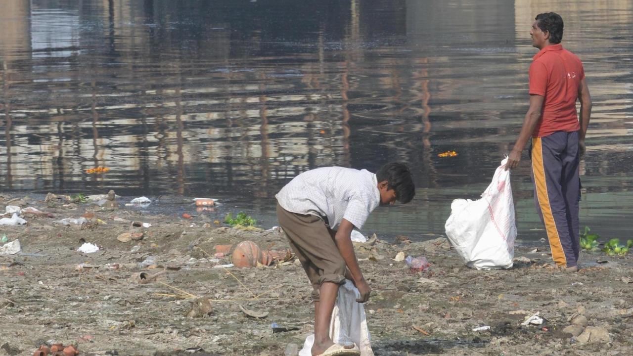 Chaudhary said three-four things, including the removal of trash and weed, and checking the flow of untreated sewage and industrial effluents through fully-functional sewage treatment plants (STPs), need to be ensured to clean the river