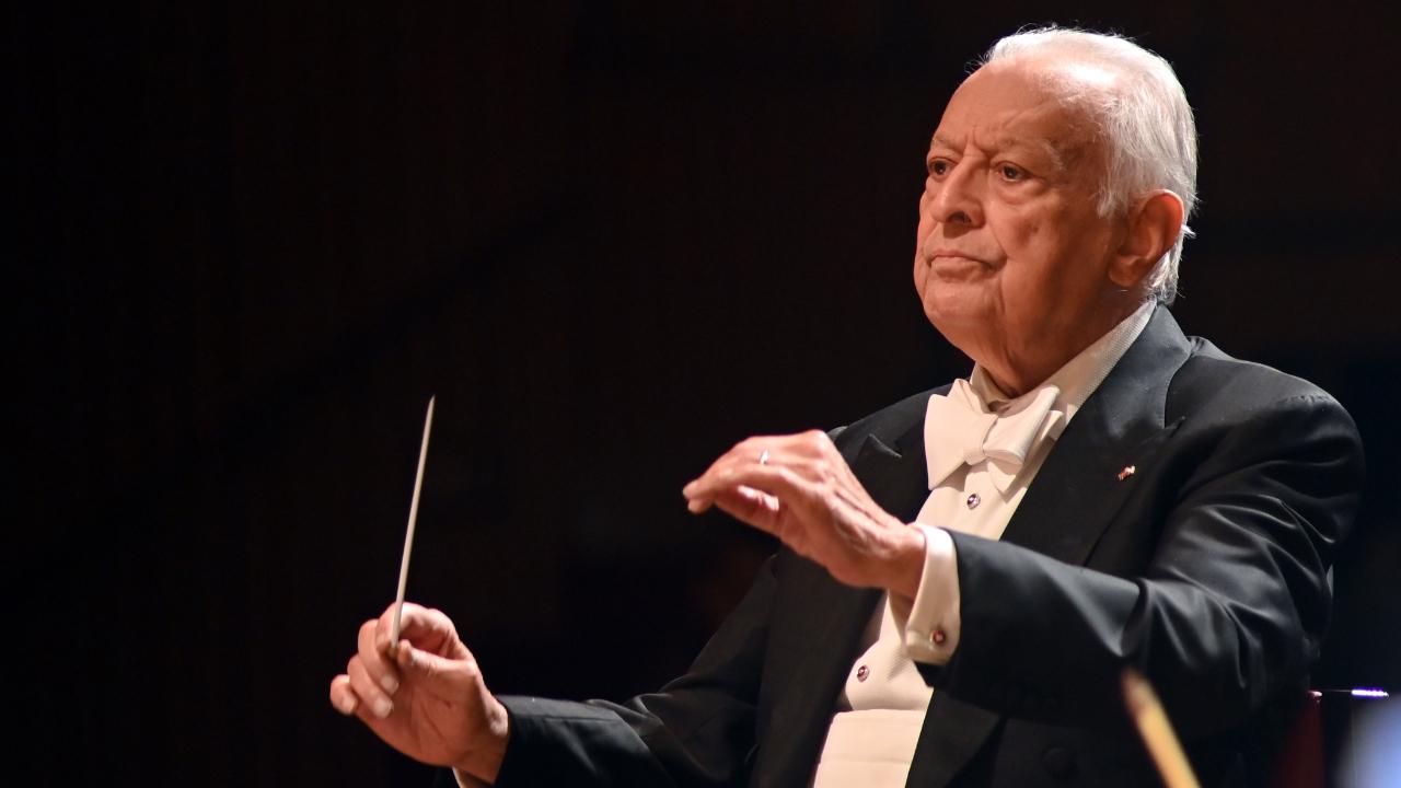 Mumbai's beloved maestro Zubin Mehta conduct 200 musicians on stage while there were performances of beloved excerpts from Carmen and La Traviata in the Valentine's Week. These operatic gems will be brought to life by some great voices, including Roberta Mantegna (soprano), Olesya Petrova (mezzo-soprano), Luciano Ganci (tenor), and George Petean (baritone), alongside Living Voices Mumbai choir and The Singing Tree Choir (children’s choir) of the Mehli Mehta Music Foundation