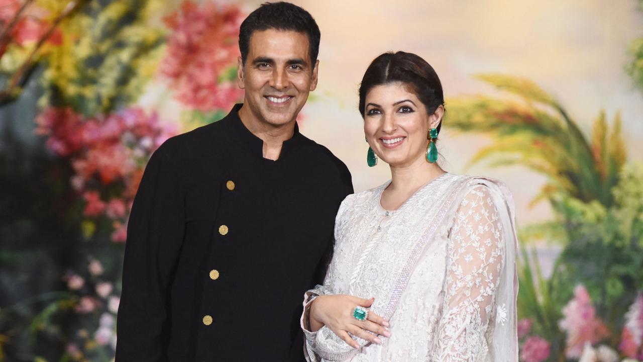 Akshay Kumar and Twinkle Khanna sell their plush Worli apartment on the 39th floor for THIS whopping amount!