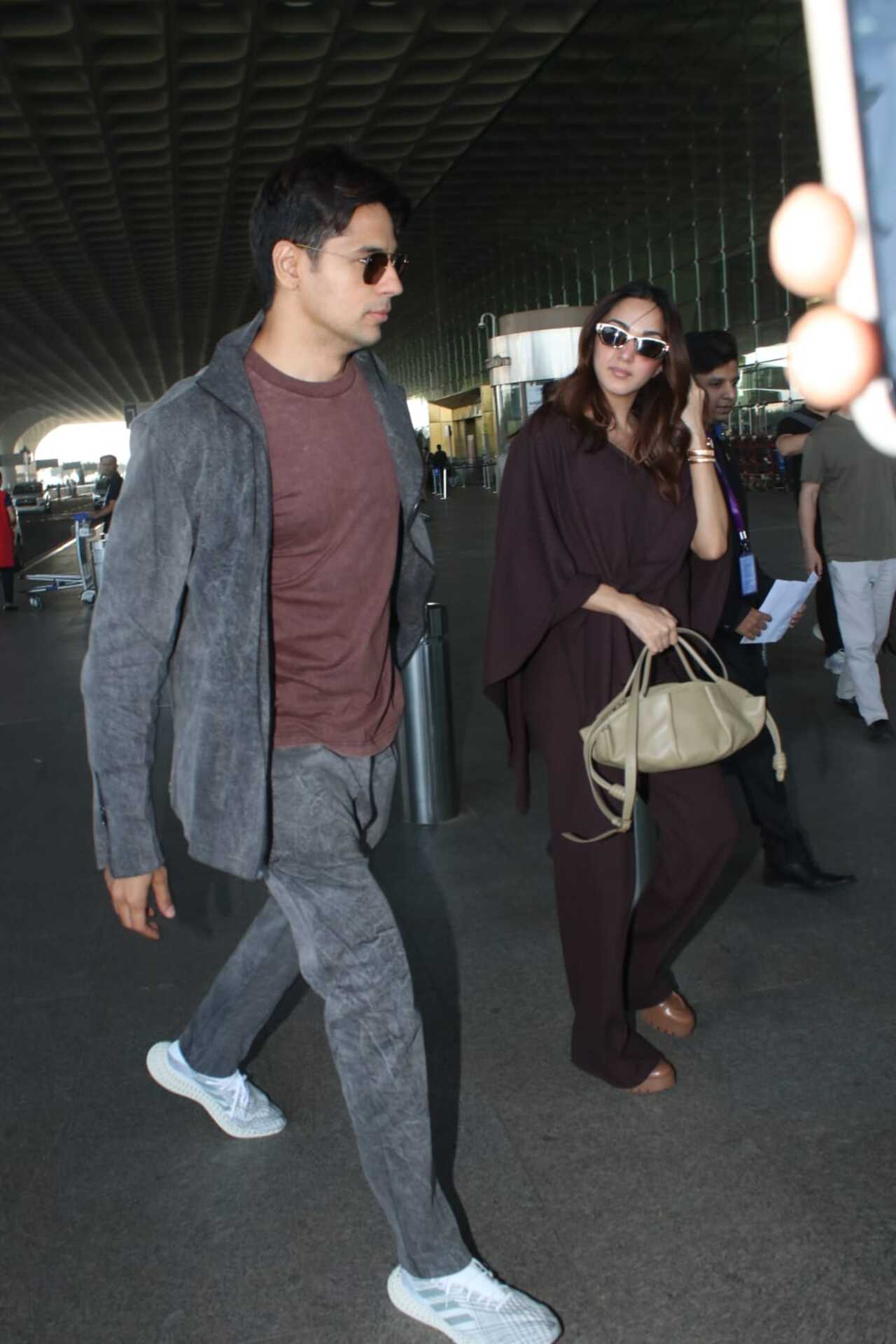 Sidharth Malhotra and Kiara Advani were seen jetting off together for a holiday.