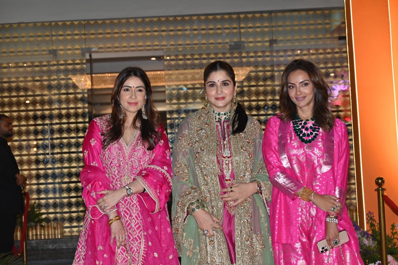 Fabulous Lives of Bollywood Wives stars Bhavana Pandey, Maheep Kapoor, and Seema Sajdeh were also in attendance.