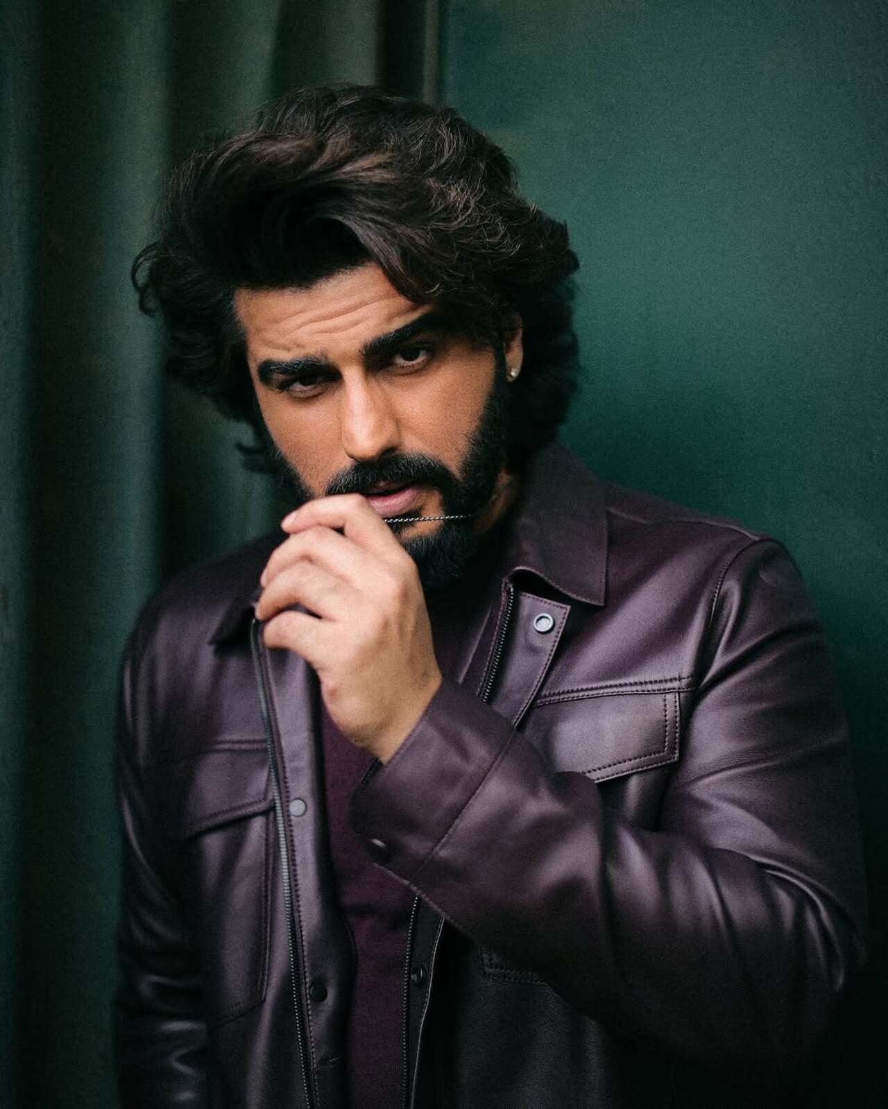 The actor exudes an old world charm in this monotone outfit