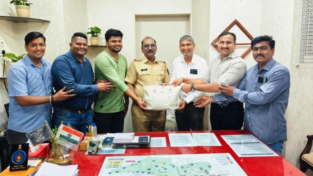 Mumbai Police helps dentist recover bag left in cab in 30 minutes