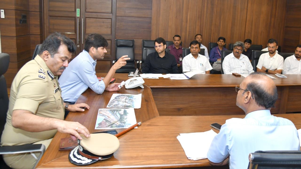 The BMC stated that there was a need for effective coordination between various authorities such as the railways, Mumbai Police, BEST, and the municipal corporation itself for the timely completion of construction of bridges in the city